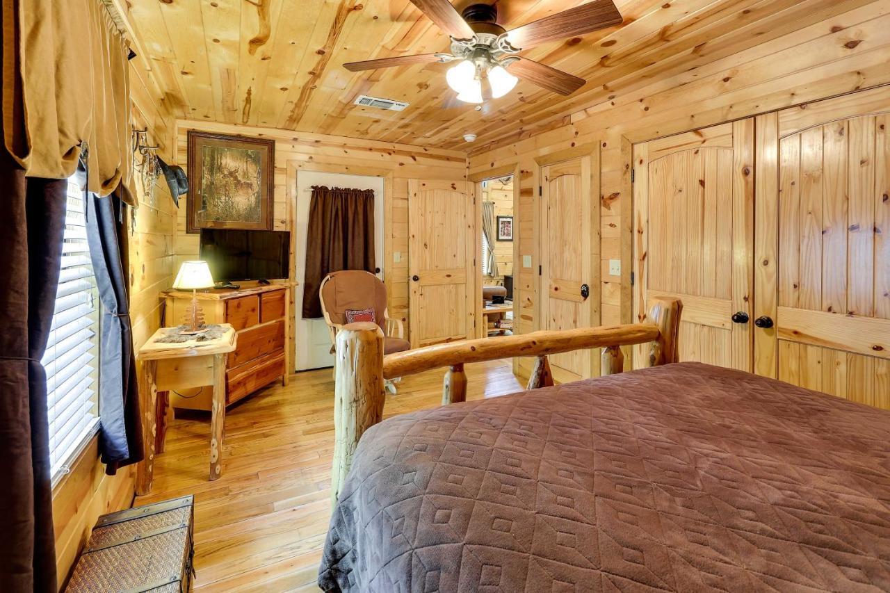 Broken Bow Rental Cabin With Hot Tub And Bar Экстерьер фото
